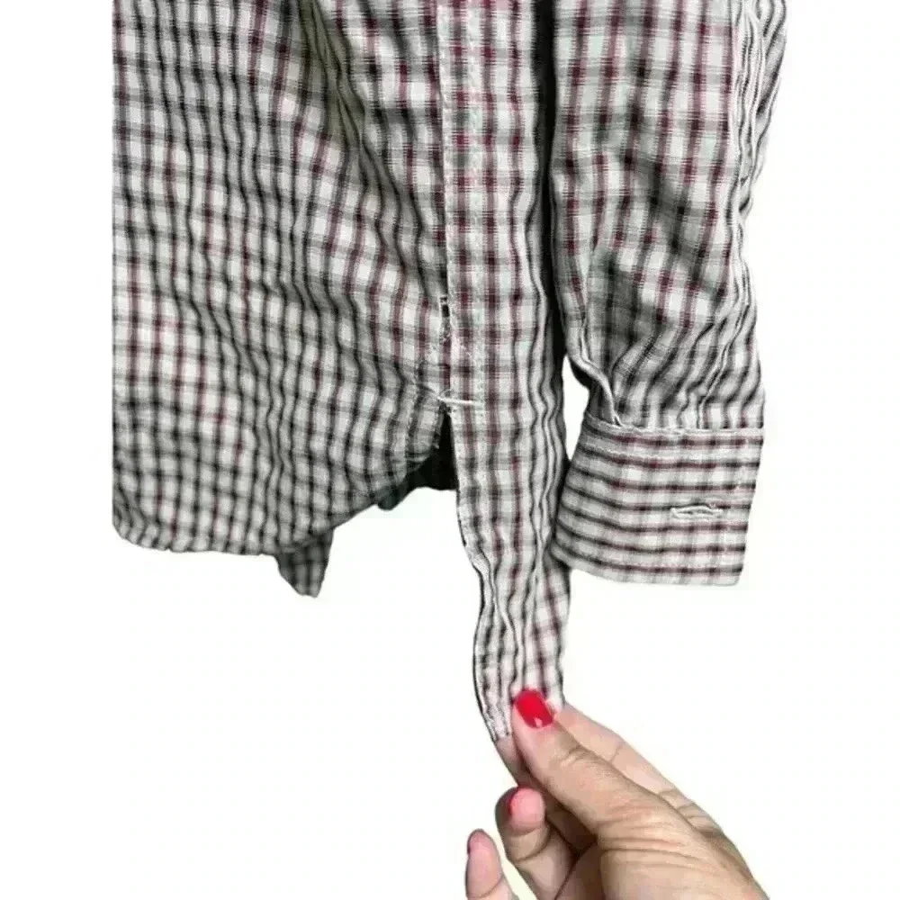 The North Face Men’s Button Down Shirt‎